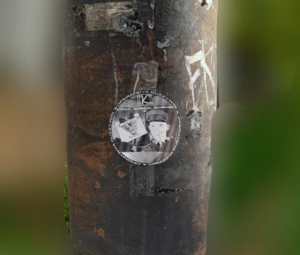 Kuzzylamppost memoryhole.png